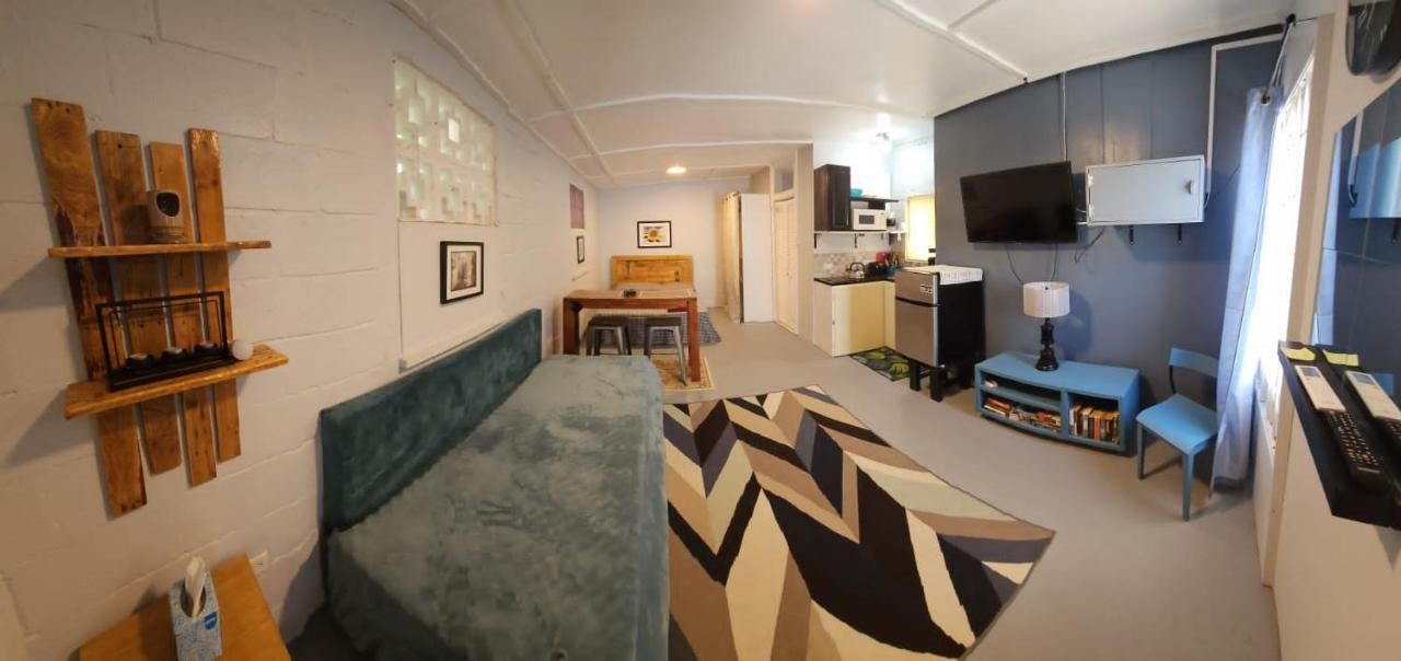 Appartement Gloria'S Mini Hideaway à Christ Church Extérieur photo