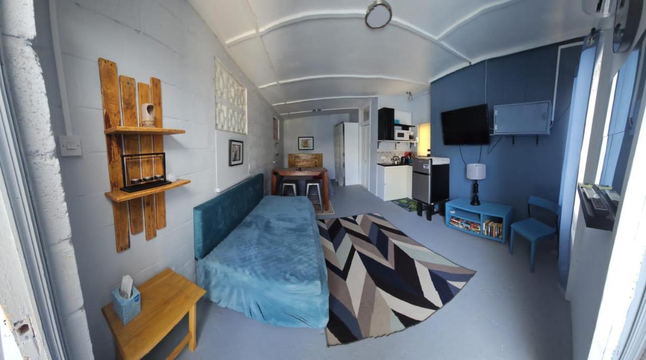 Appartement Gloria'S Mini Hideaway à Christ Church Extérieur photo